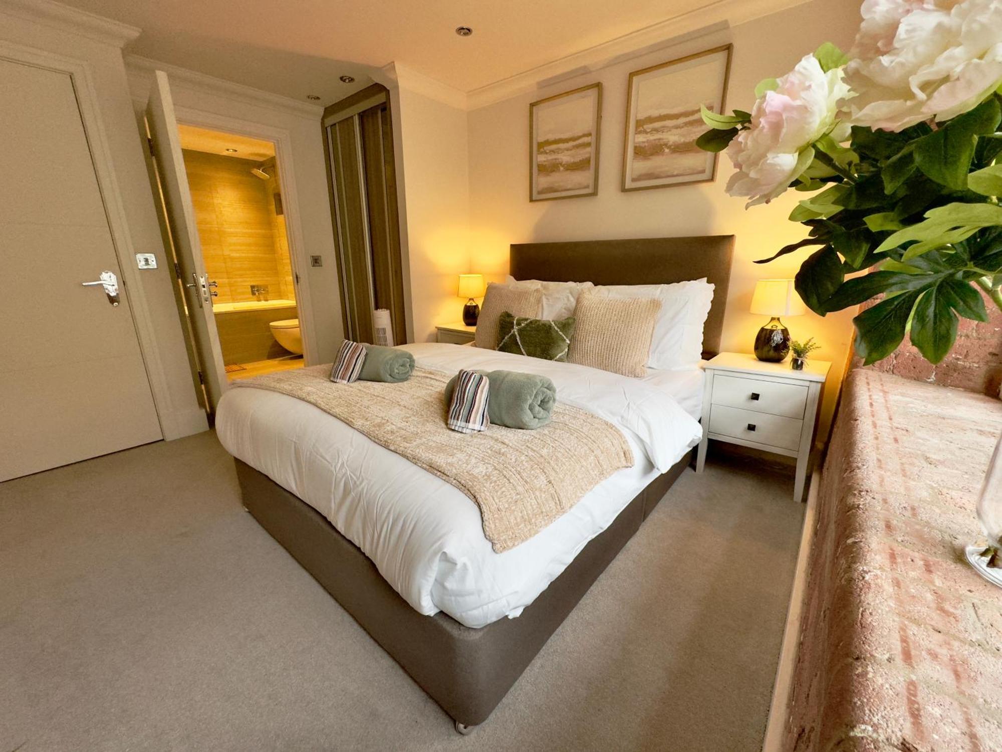 61 Cocoa Suite York Bagian luar foto