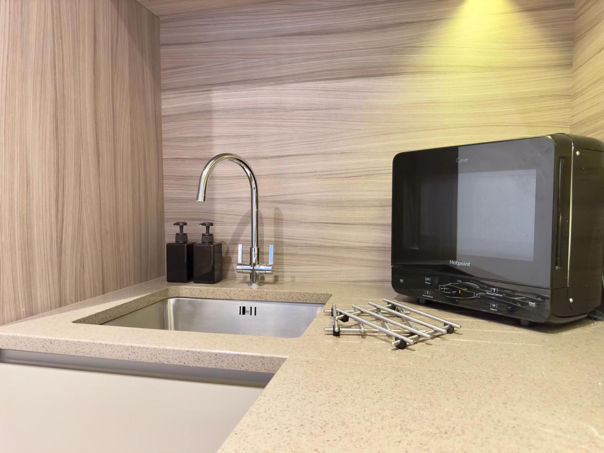 61 Cocoa Suite York Bagian luar foto