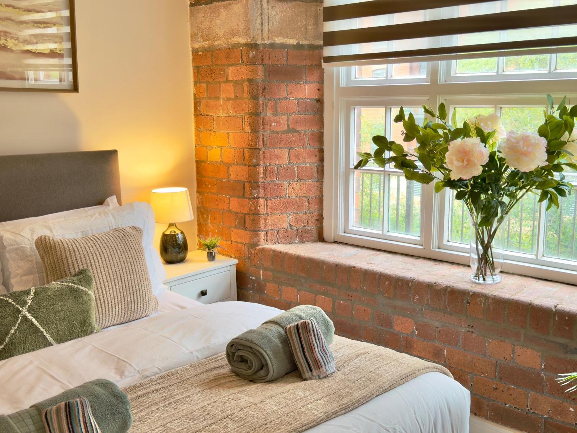 61 Cocoa Suite York Bagian luar foto