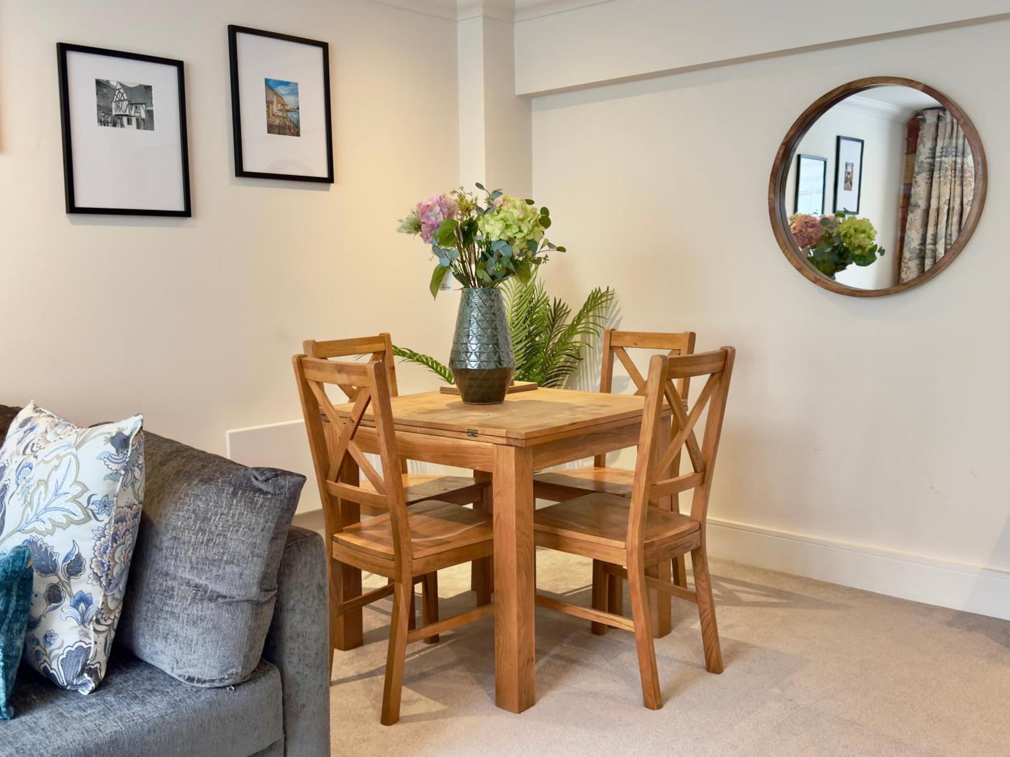 61 Cocoa Suite York Bagian luar foto
