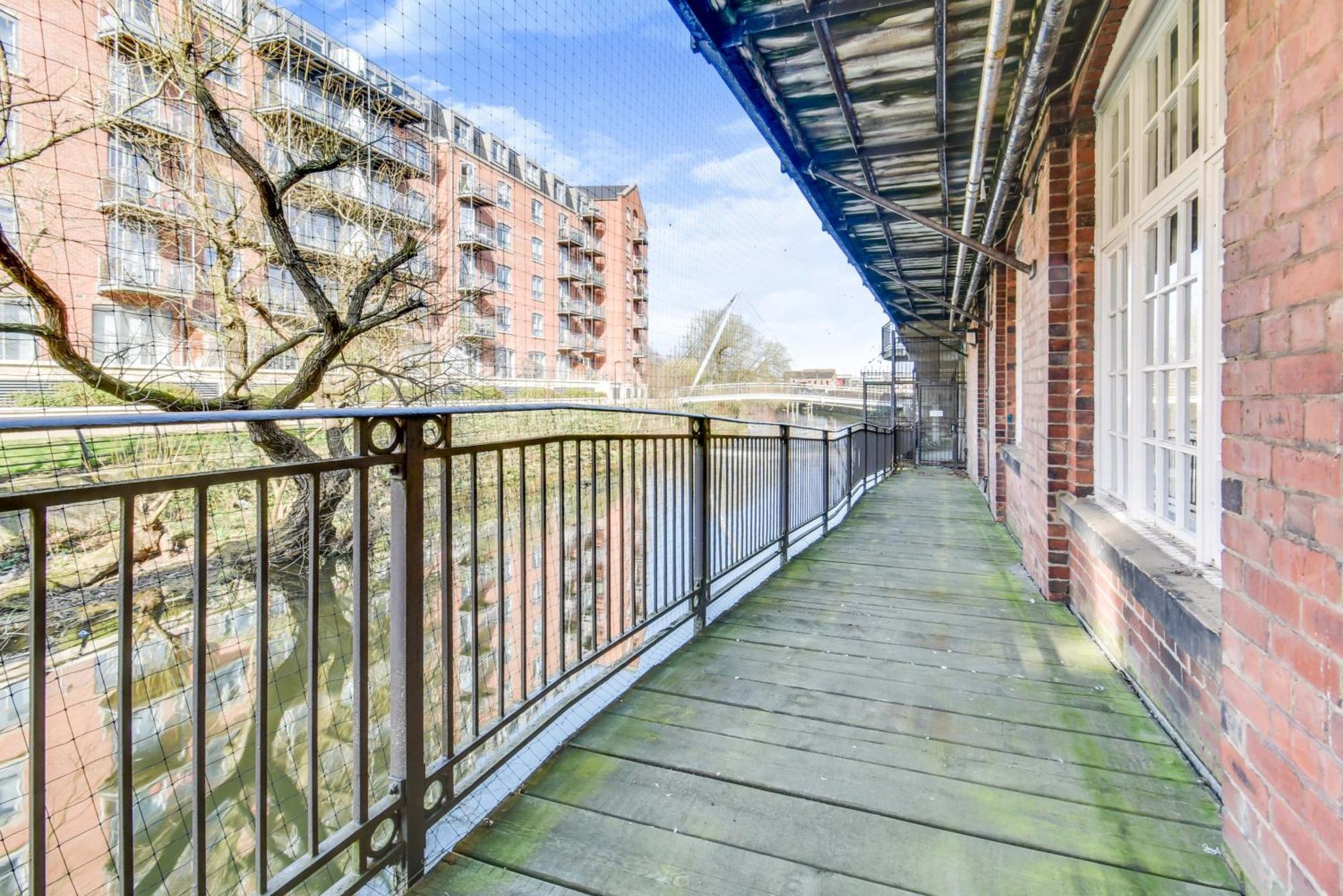 61 Cocoa Suite York Bagian luar foto