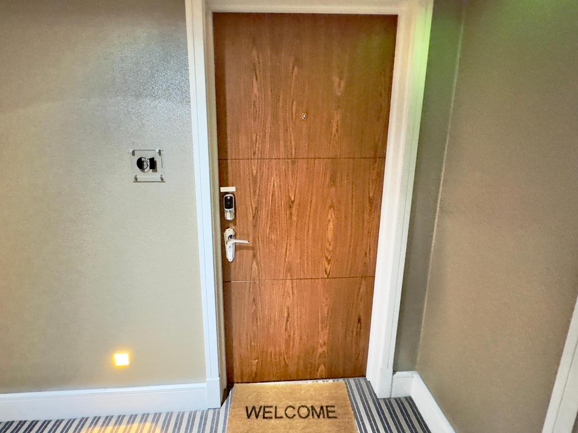 61 Cocoa Suite York Bagian luar foto